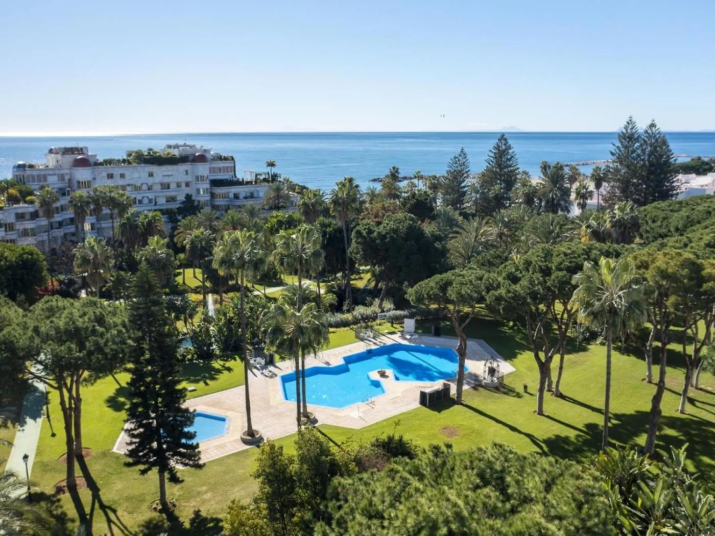 3 Dormitorios En Playas Del Duque Puerto Banus Marbella Apartment